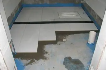 东莞卫生间免砸砖防水1.png